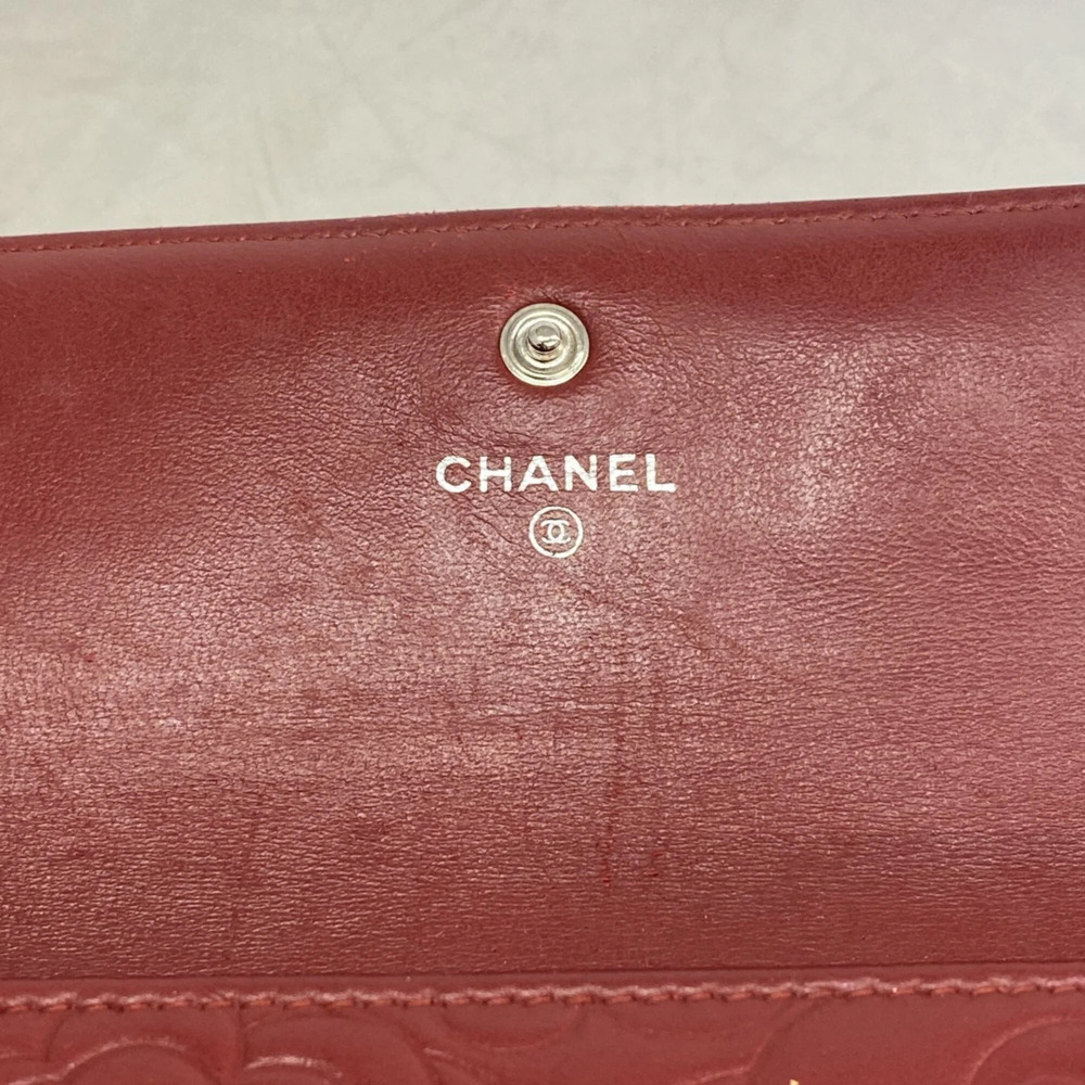 CHANEL Red Lambskin Leather Wallet - Picture 4 of 9